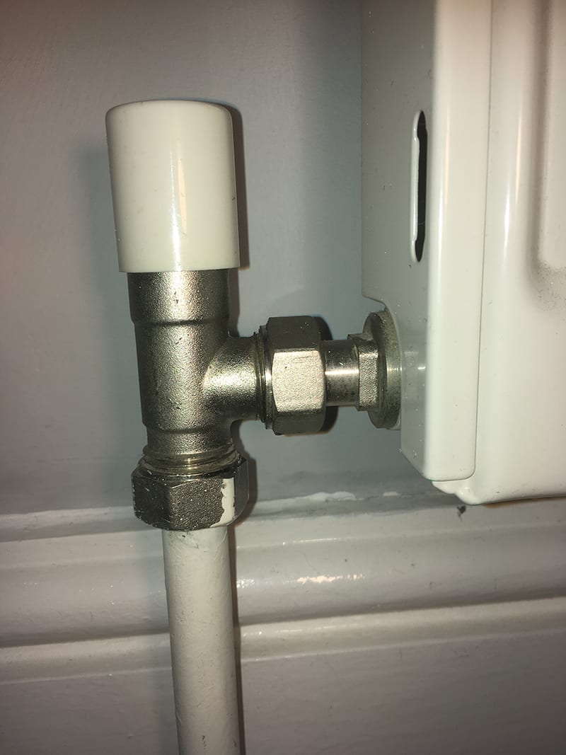 TaskForce Heating Plumbing - Leaking Radiator - lockshield valve